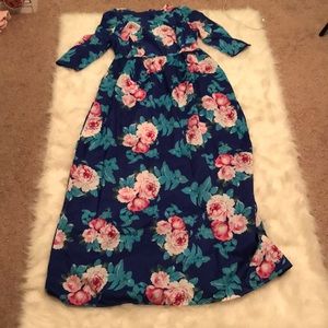 Vintage floral dress!